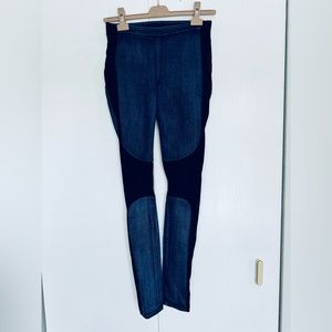 Gorgeous black leggings with Denim with denim details